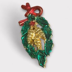 Vintage AAI Christmas Holly Wreath Brooch Pin